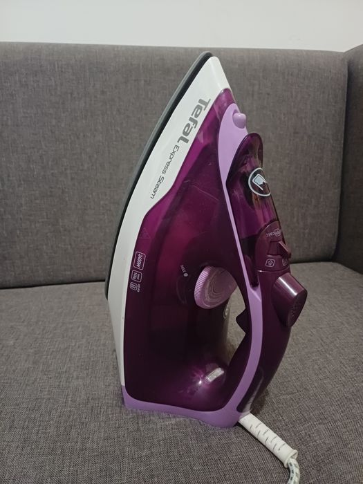 Fier de calcat Tefal Express Steam