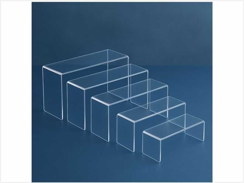 Прозрачни П-образни подиуми от плексиглас – комплект от 5 броя