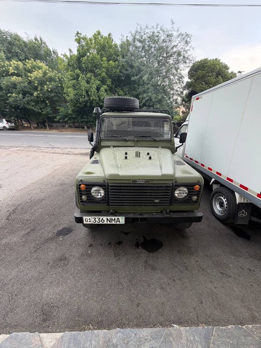 Land Rover 110.