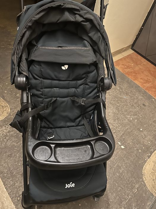 Коляска прогулочная joie