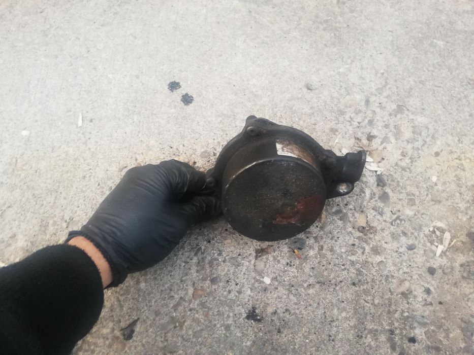 Pompa vacuum bmw e90