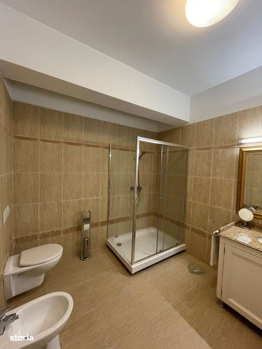 Apartament 2 camere/  Balcon și garaj /