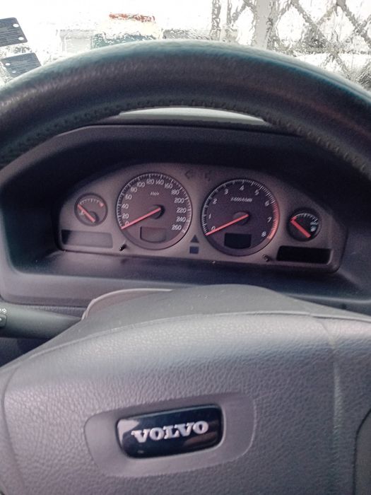 Volvo V 70 XC AWD 2.4 турбо бензин - газ 4×4 2003 година