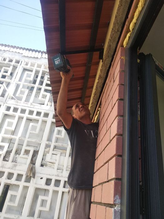 Установка козырьков