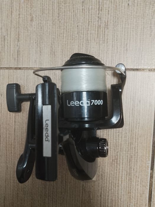 Vând 3 mulinete .MILo si LEEDA