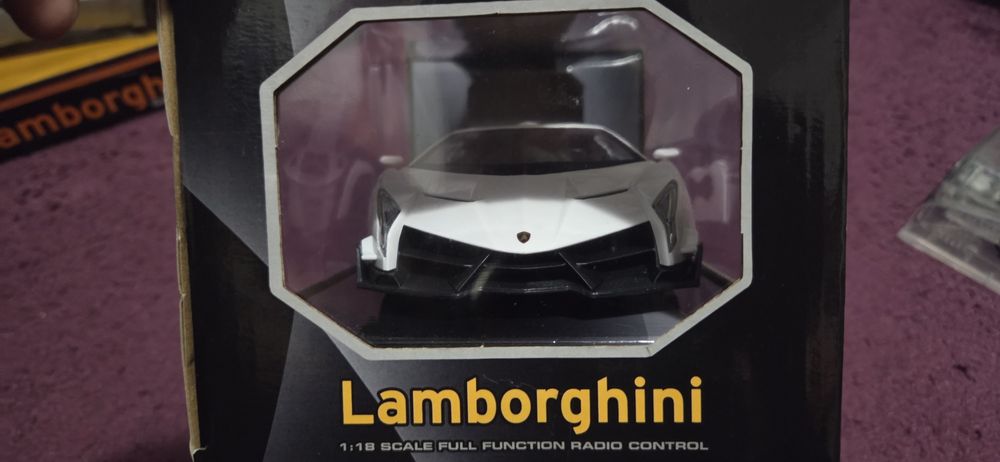 Masina cu telecomanda