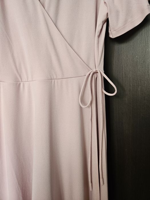 Нова шаферска лятна рокля за сватба цвят лавандула