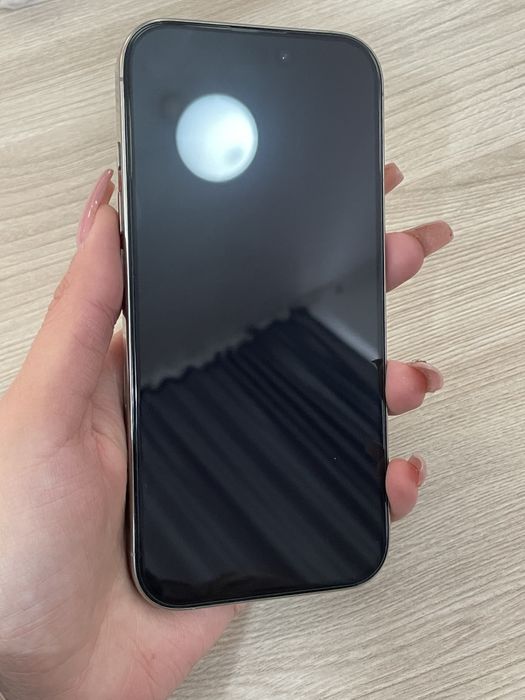 Айфон 16 про,титан