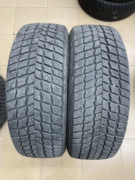 2 броя Зимни Гуми 225/60/17 NEXEN