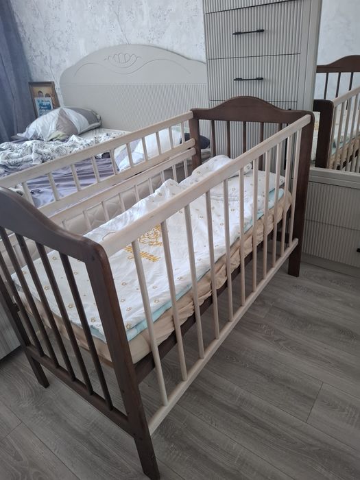 Детская кроватка