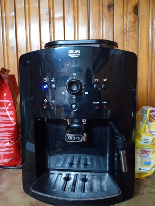 Vând aparat cafea Krups
