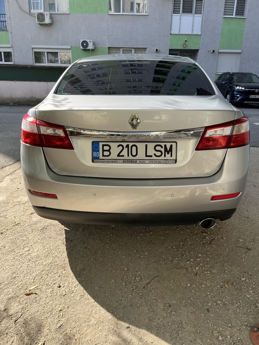 RENAULT Latitude 2010 — imagine 2
