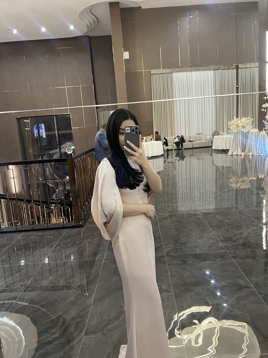 Платье от бренда Bergamo