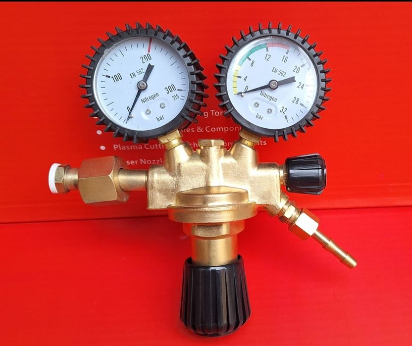 Бутилки техн.газ,вентили,кранове,тел,консумативи,дюзи,маркучи