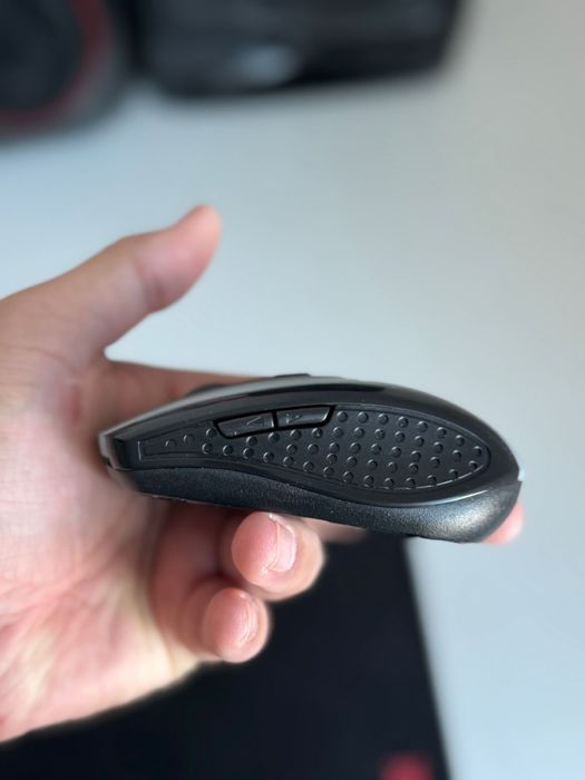 Мышка и коврик продам за