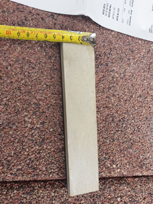 Piatra ascutit galbena de Belgia