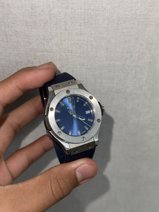 Часы Hublot темно синие