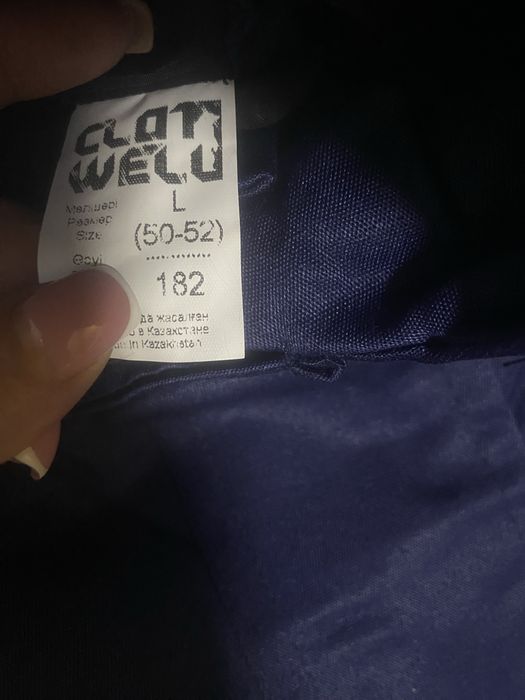 Продам зимнюю  спец куртку