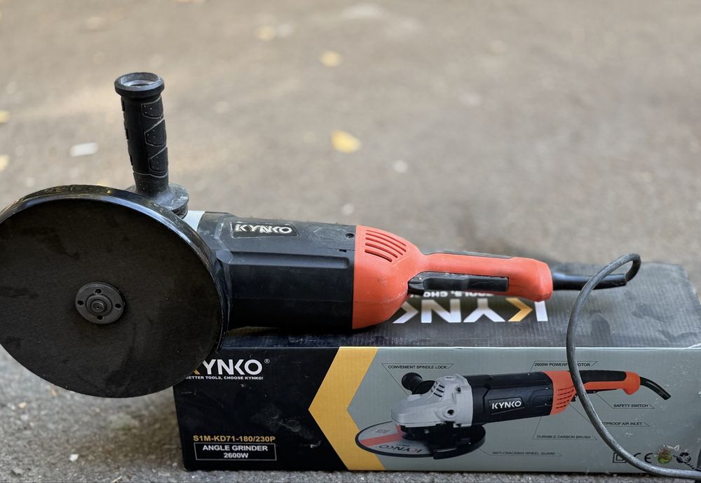 Ъглошлайф KYNKO KD71, 2600 W