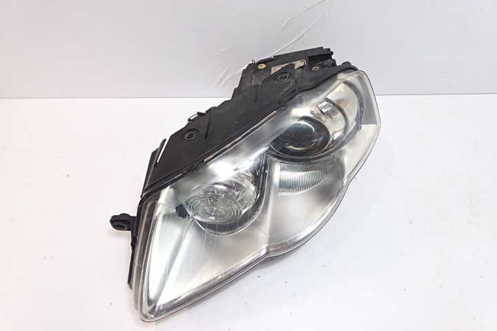 Far stanga cu Xenon complet 3C0941751G Volkswagen VW Passat B6