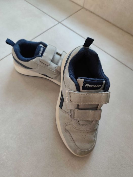 Adidasi Reebok cu scai