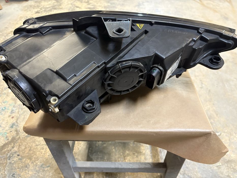 Vand far Audi A3 8V 2014 Bixenon