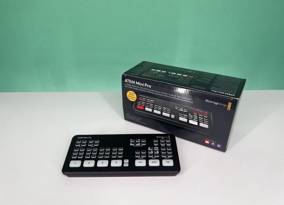 Видеомикшер Black Magic Atem mini pro