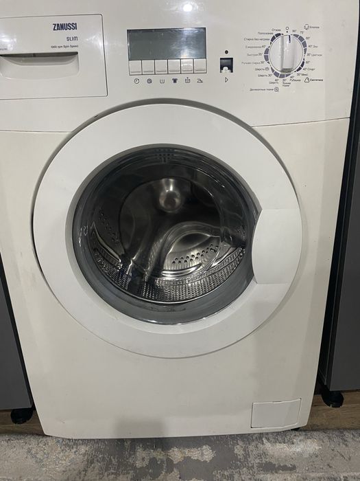 Продам стиральную машину