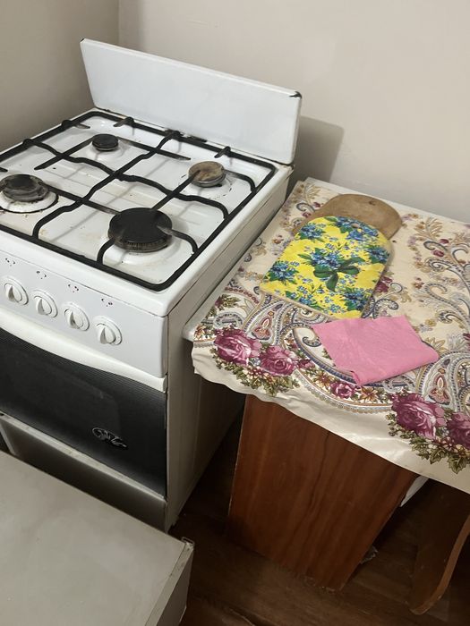 Продам газ плиту б/у Greta, дешево 5тыс.тг