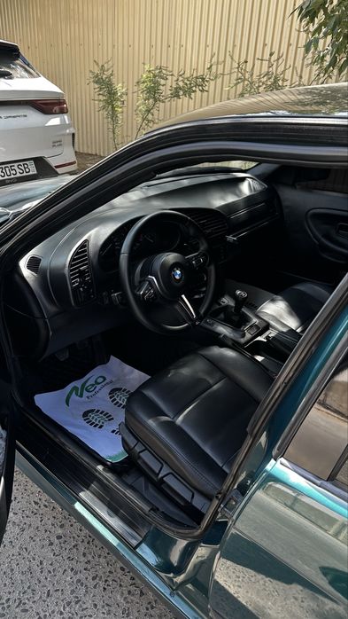 BMW E36 — chiroyli holatda, o‘ziga xos avtomobil