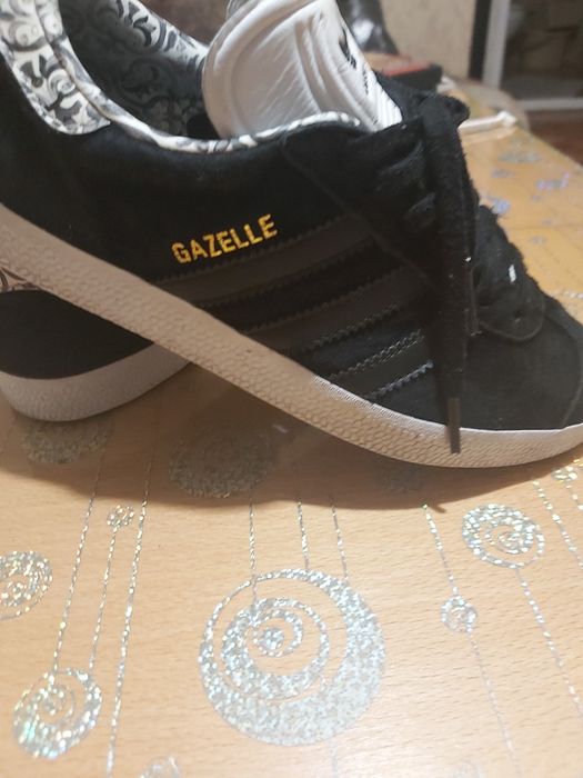 Оригинални маратонки адидас