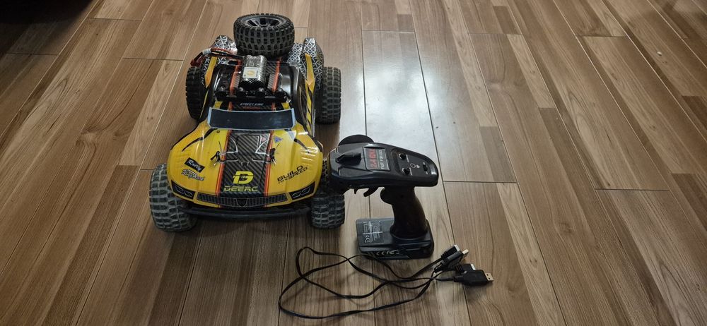 Automodel DEERC 1:10 masina telecomanda nu Traxxas