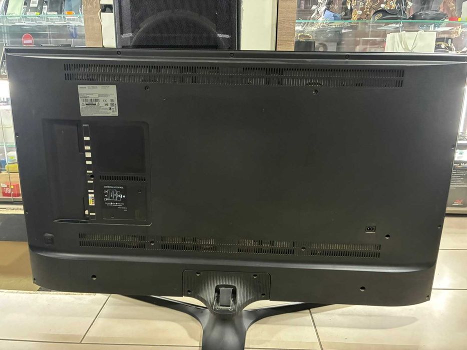 Телевизор Samsung 50 incha Smart