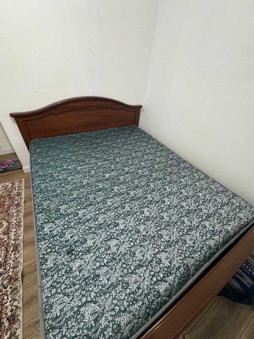 Отдам даром двухспальную кровать