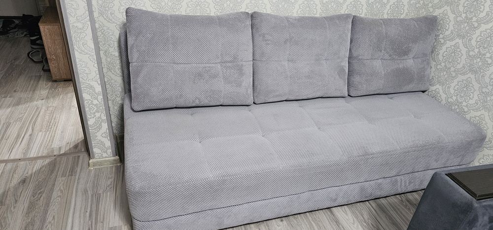 Продаётся диван б/у