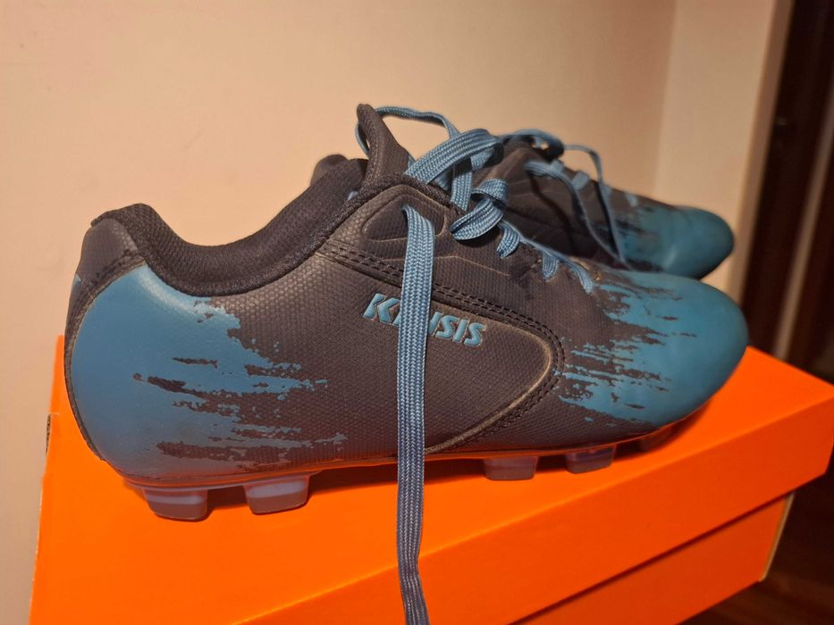 Ghete fotbal cu crampoane pentru copii, marimea 35