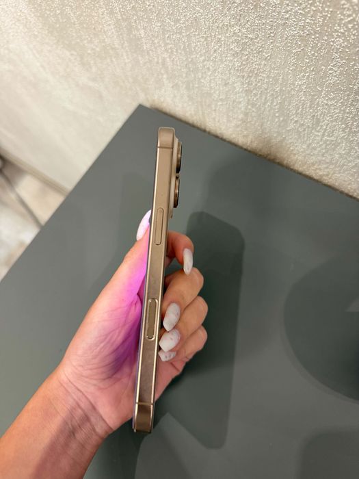 Продавам İphone 16pro