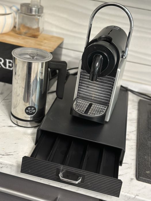 Delonghi Nespresso Pixie