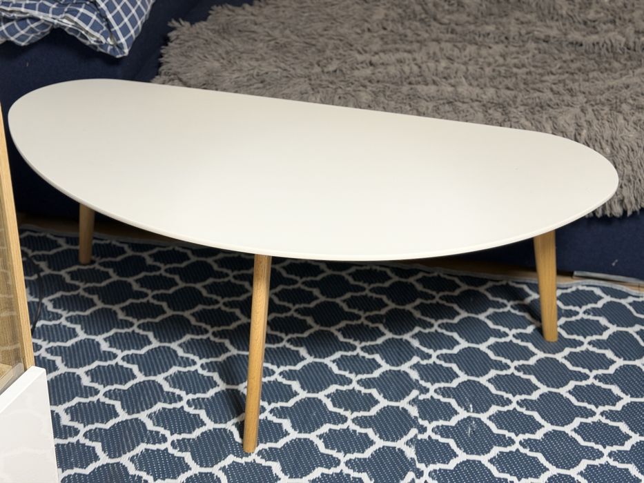 Холна маса  малко ползвана