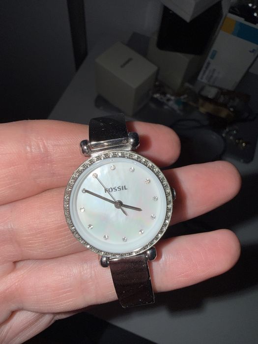 Ceas Fossil - pret 260 lei, nepurtat, cadran sidefat