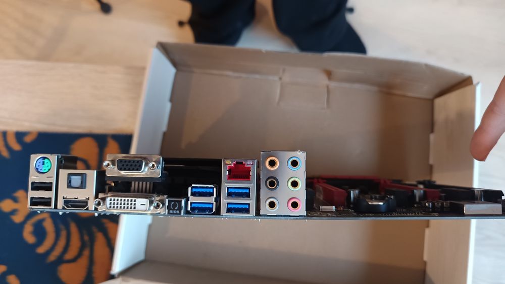 Placă de bază Asus Maximus VII Hero socket