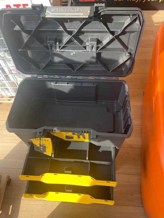 RESIGILAT - Atelier mobil Stanley pe roți STST1-70344