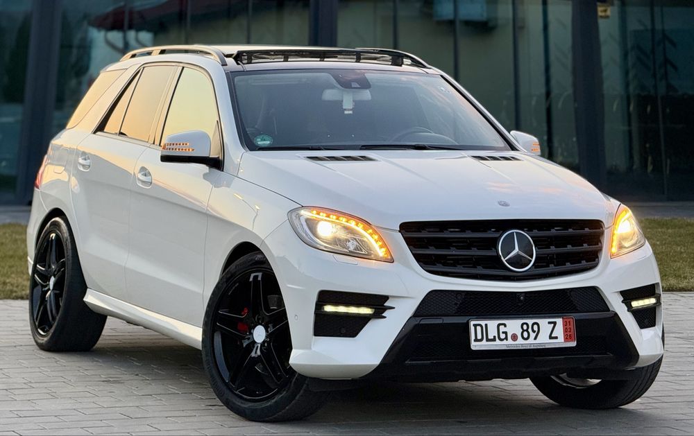 Mercedes ML 350 CDI/AMG/Pano/Distronic/SoftClose/H&K/Camere360/TOP
