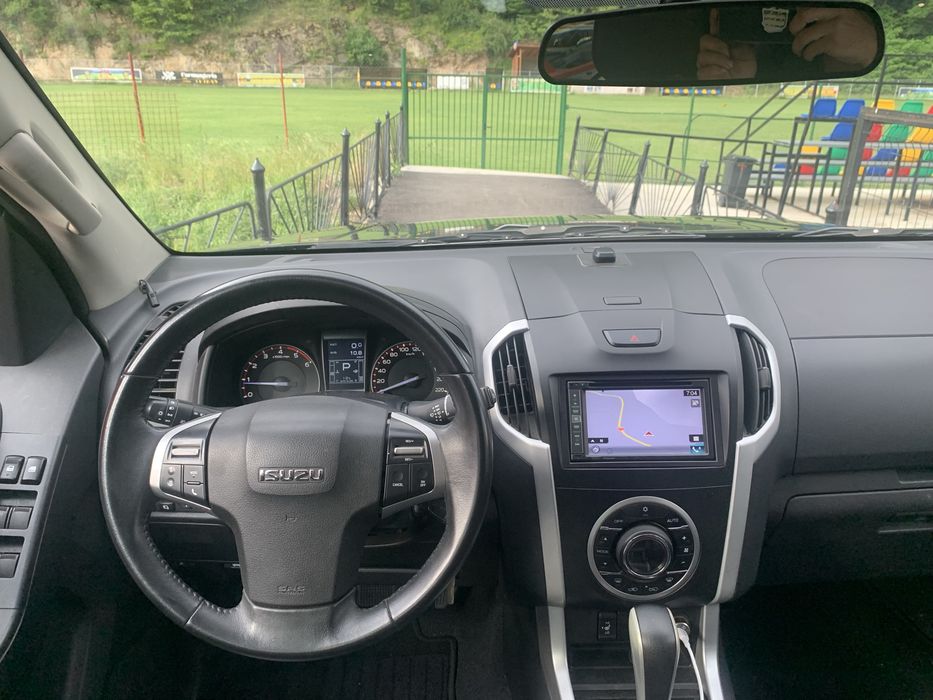 Isuzu D-MAX 2.5 diesel automat impecabil import Germania !!!