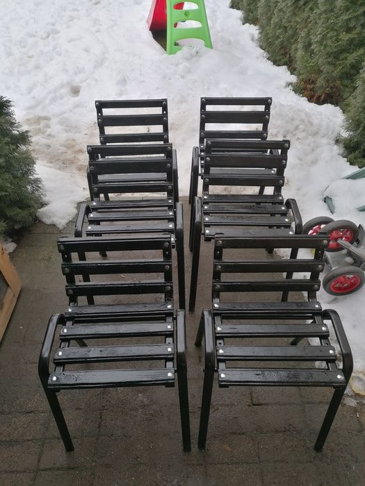 Vând scaune în stare excelentă