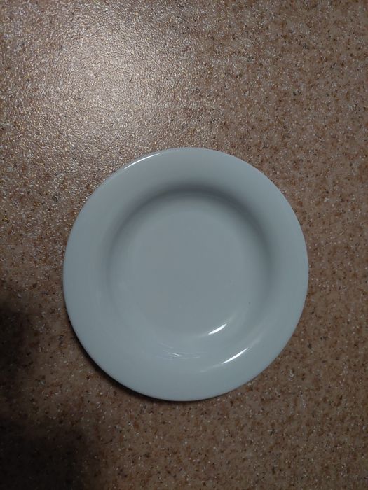 Т а р е л к и  !