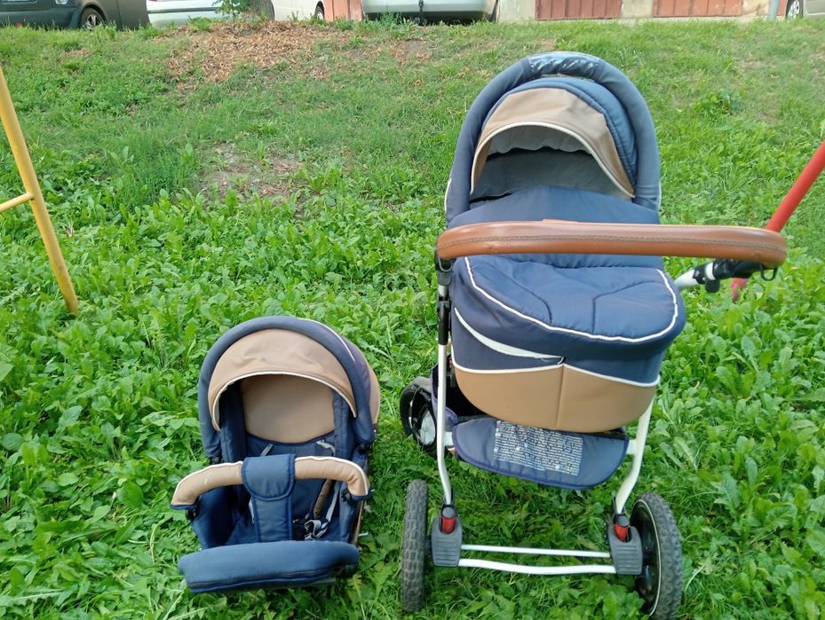 Cărucior de bebeluși