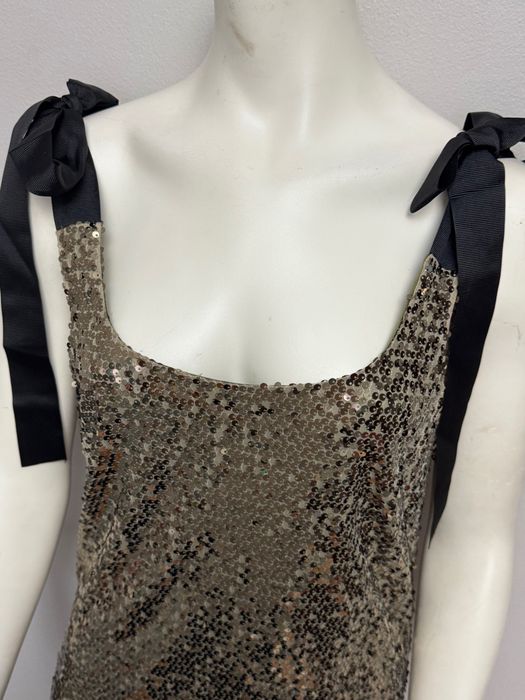 Продам Платья новые