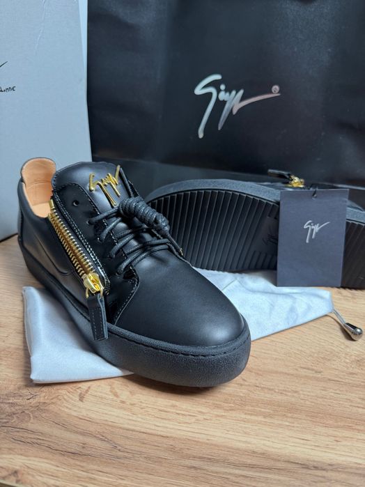 Обувки Giuseppe Zanotti 42