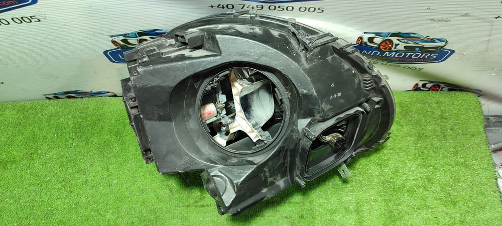 FAR STANGA BI-XENON CU LUPA MINI COOPER / ONE / S (R55, R56, R57) COD OEM 162705-03 / 0301225274 2006-2010 (4F2)